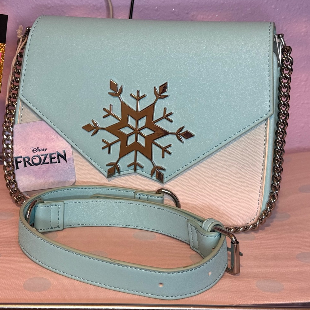❄️ Disney Frozen Snowflake Crossbody Bag – Loungefly x Disney